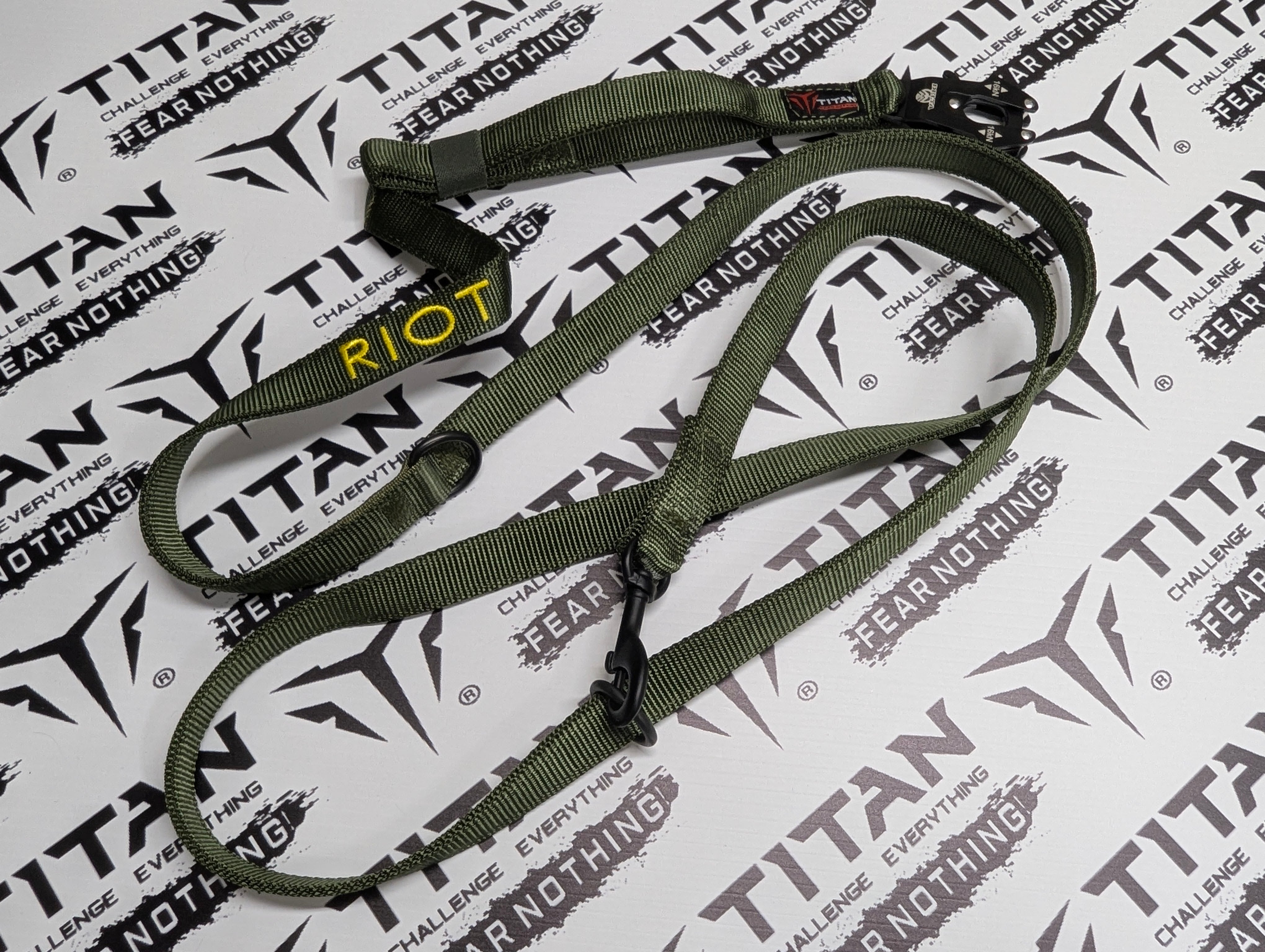 Cross-Body Lead