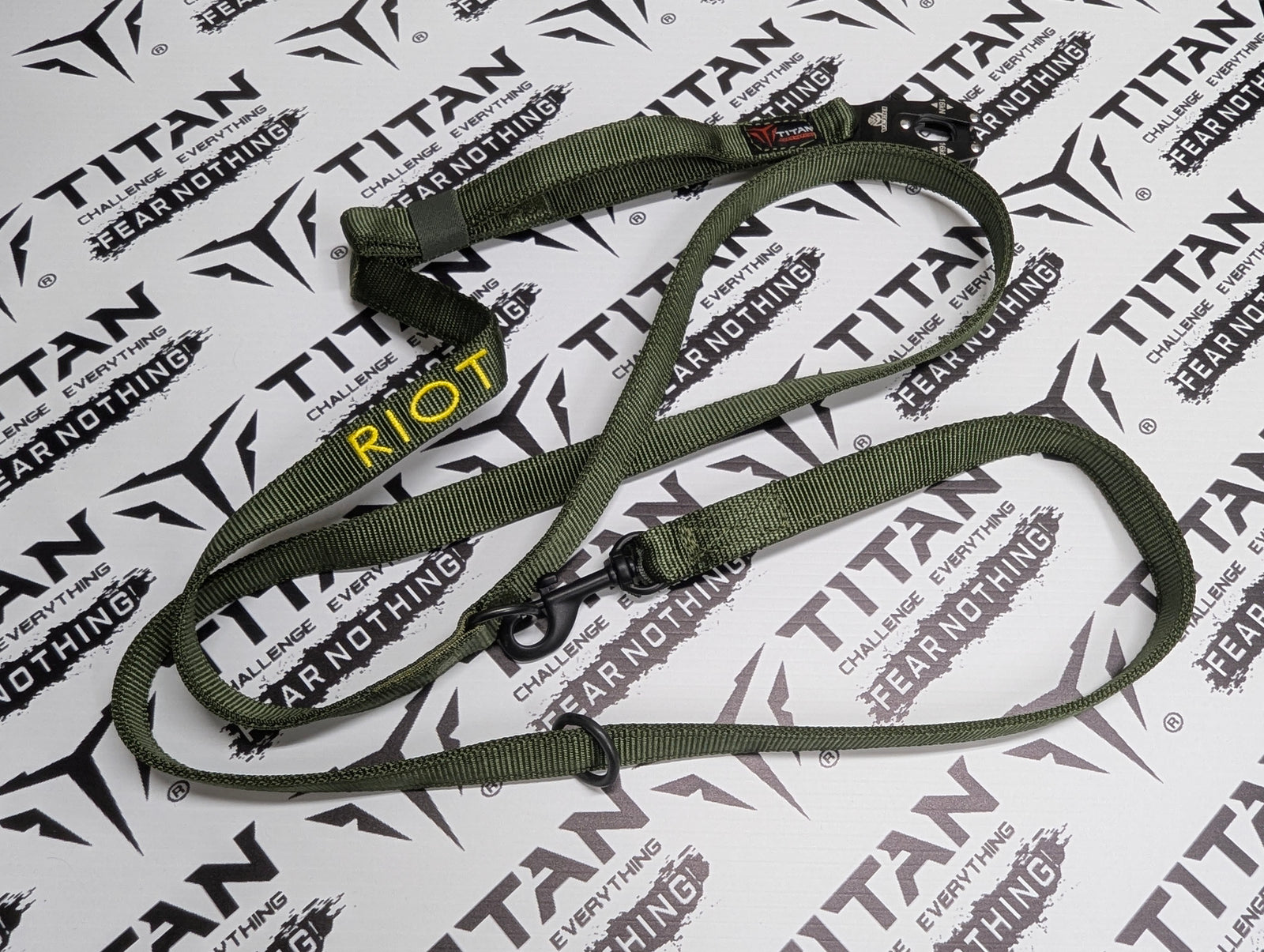 Cross-Body Lead